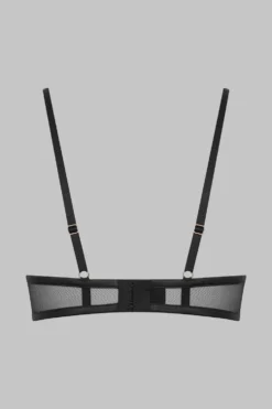 Chambre NoireSoutien-gorge ouvert