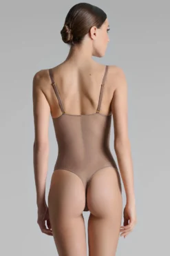 Corps à CorpsBody string