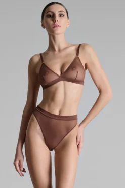 Corps à CorpsString taille haute