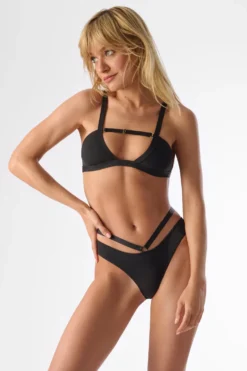 FataleBandeau