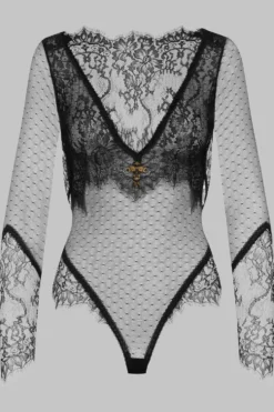 Inspiration DivineBody string voile dentelle