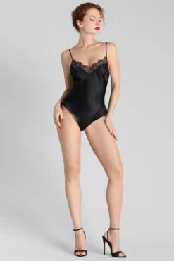 Rendez-VousBody String